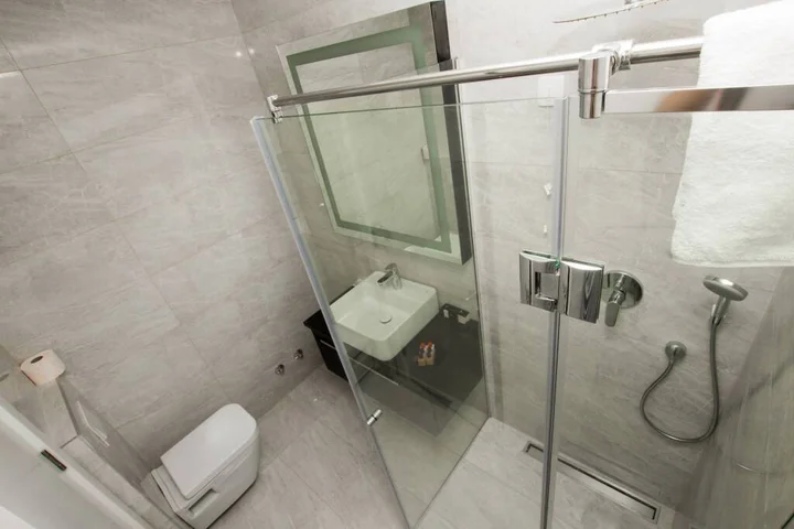 Доброта: Hotel Alkima