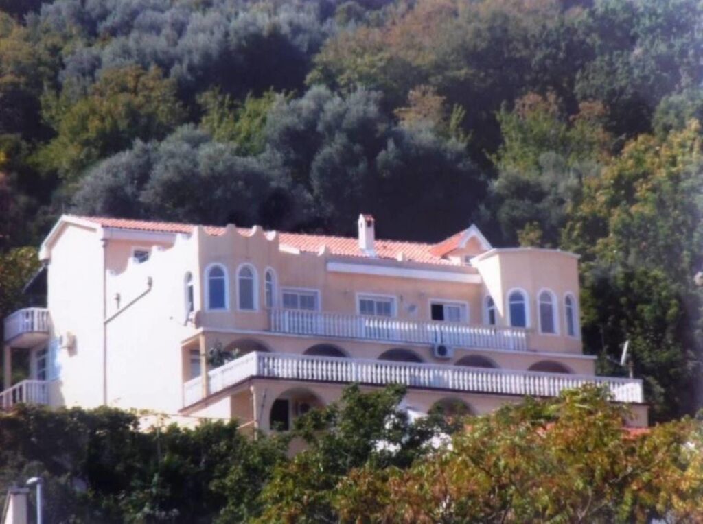 Будва: Apartments Villa Ana