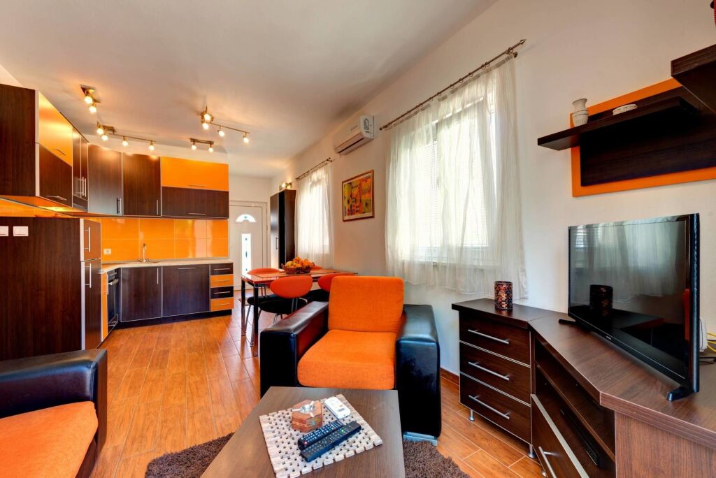 Тиват: Apartments 42 North