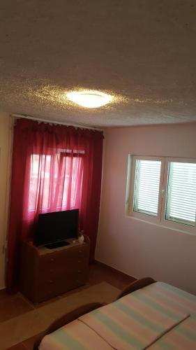 Сутоморе: Apartments Vlahovic