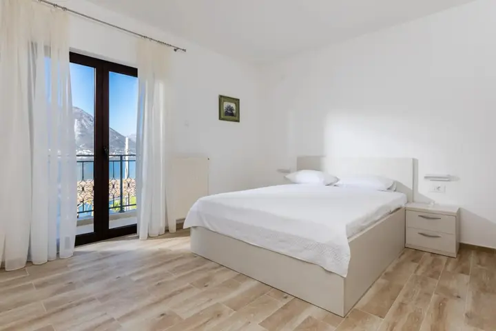 Доброта: Apartments Miramar
