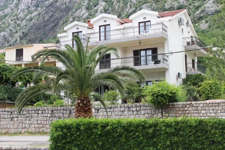 Доброта: Apartments Miramar