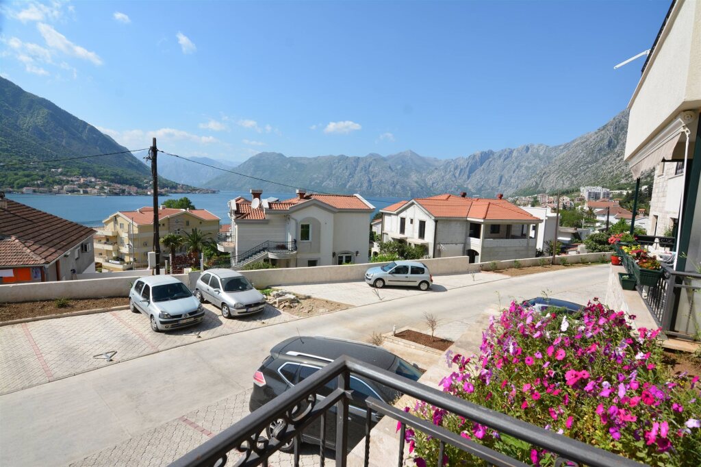 Доброта: Apartments Dobrotski Dvori