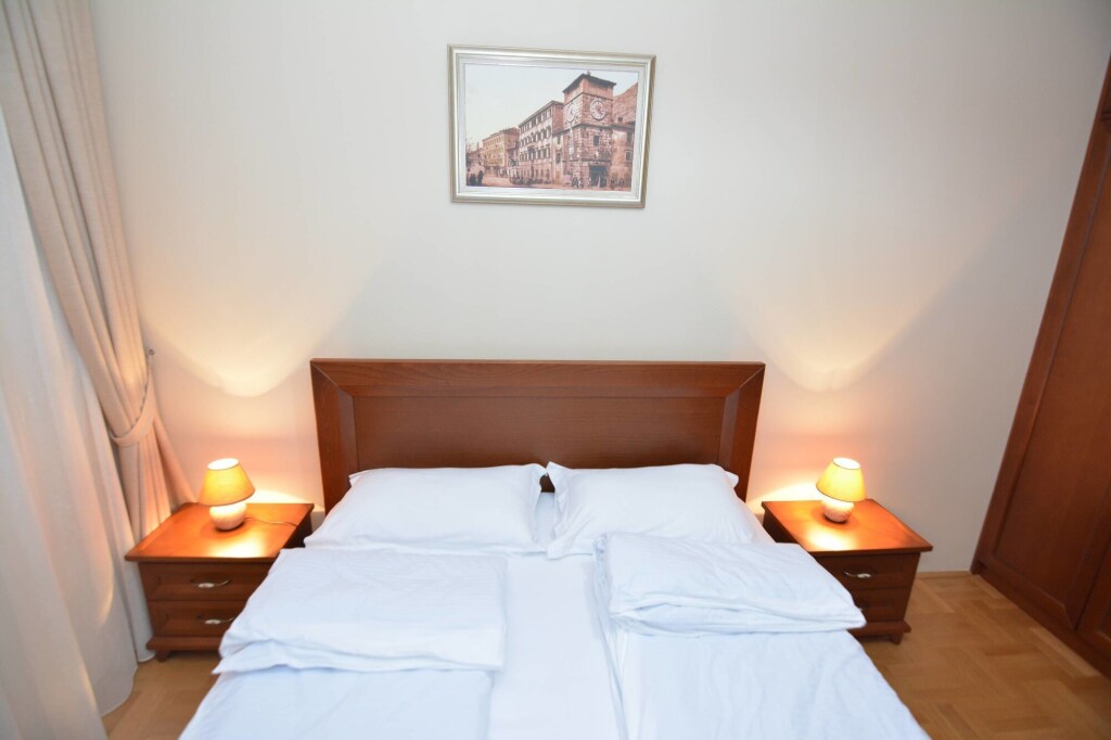 Доброта: Apartments Dobrotski Dvori