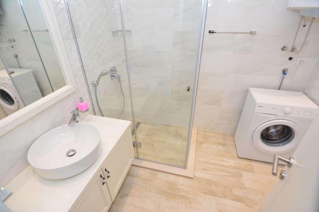 Доброта: Apartments Dobrotski Dvori