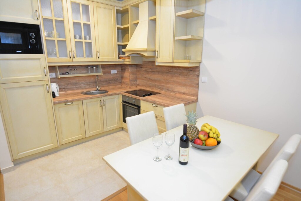Доброта: Apartments Dobrotski Dvori