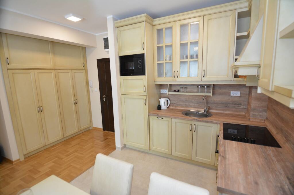 Доброта: Apartments Dobrotski Dvori
