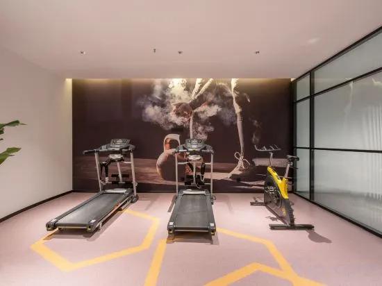 Цзинань: Ginza Jingsu Hotel (Jinan North Daming Lake store)