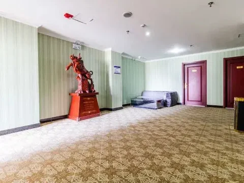 Баодин: Baiyangdian Yijing Hotel