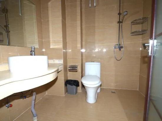 Баодин: Baiyangdian Yijing Hotel