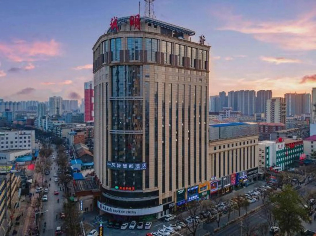 Баодин: Vienna Hotel (Baoding Zhili Governor's Office Chengming Building)