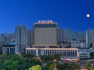 Чжэнчжоу: Zijingshan Hotel, Rongtong, Zhengzhou