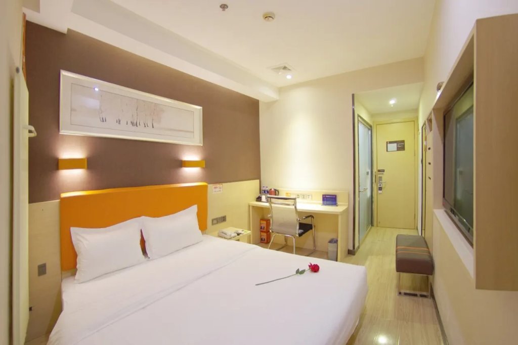 Пекин: 7 Days Premium Hotel (Beijing Xidan Lingjing Hutong Subway Station)