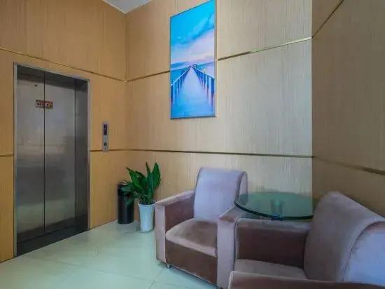 Ханчжоу: Homeinn Pebble Hotel (Hangzhou California Sunshine Jinji Road Subway Station)