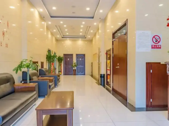 Яньтай: Geluo Business Hostel