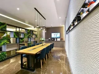 Ухань: Homeinn Selected Hotel (Wuhan Wushang Mengshidai Baotong Temple)