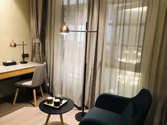 Ухань: Homeinn Selected Hotel (Wuhan Wushang Mengshidai Baotong Temple)