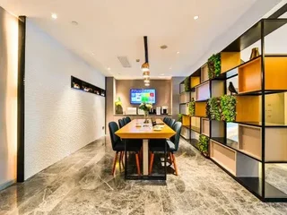Ухань: Homeinn Selected Hotel (Wuhan Wushang Mengshidai Baotong Temple)