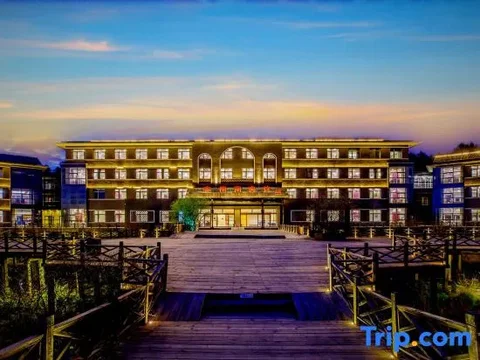 Чэндэ: Saihanba Saihan Lake Hotel