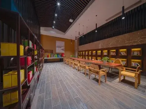 Шаогуань: Wanyuan Pinxuan Hotel (Wengyuan County Government Branch)