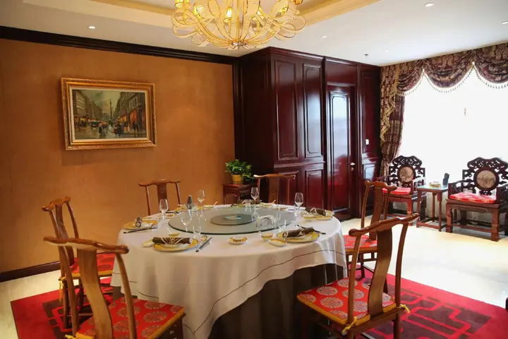 Инкоу: Juyin Junyue Hotel