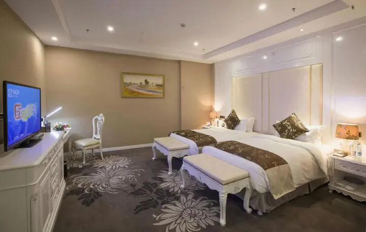 Инкоу: Juyin Junyue Hotel