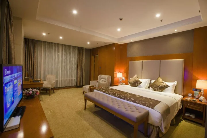 Инкоу: Juyin Junyue Hotel