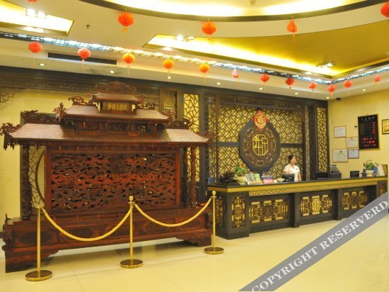 Хэчжоу: 派柏·云酒店(贺州八达西路店)