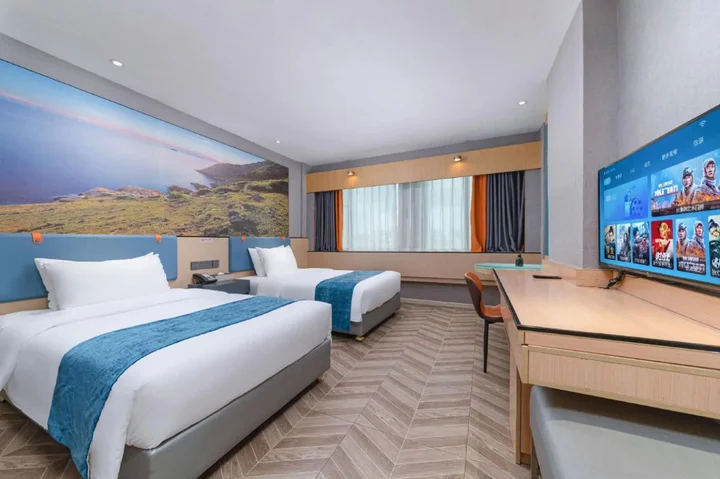Янгиианг: Yue Hotel