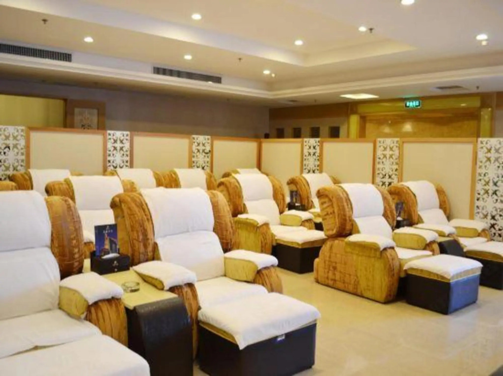 Янгиианг: Yue Hotel