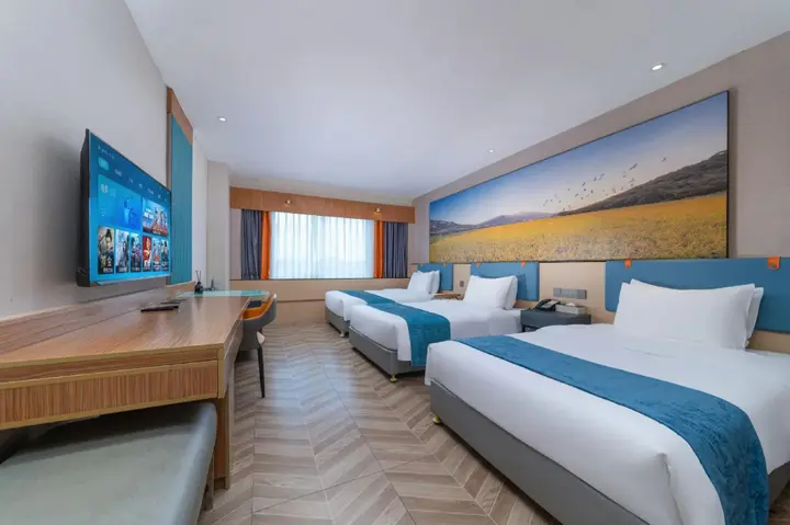 Янгиианг: Yue Hotel