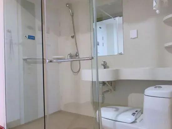 Яньтай: Eaka Hotel