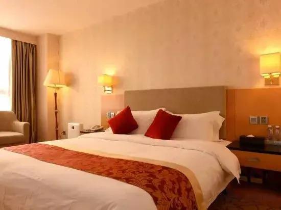 Инин: Yili Hotel