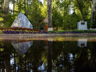 Инин: Yili Hotel