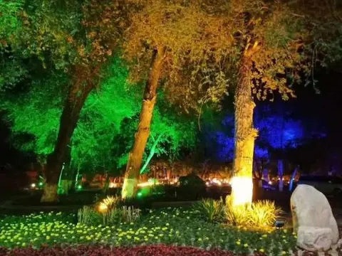 Инин: Yili Hotel