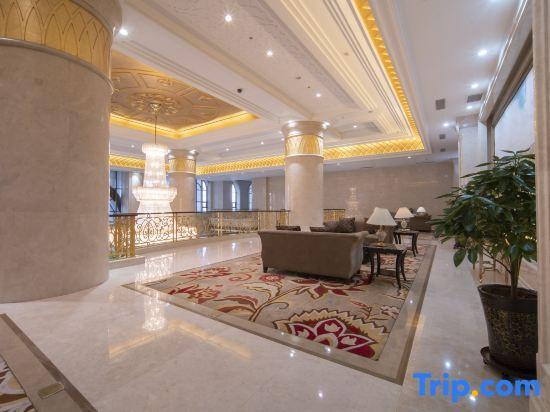 Инин: Yili Hotel