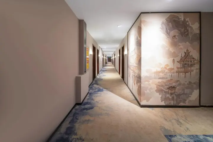 Лоян: Luoyang Lesiyuan Business Hotel (Luoqi Ancient City Lijingmen Cross Street Branch)
