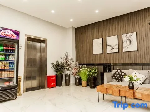 Лоян: Snail House Hotel (Luoyang Railway Station David World Branch)