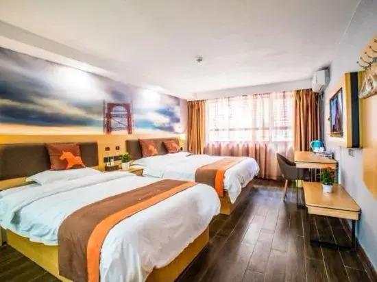Яншо: Junshang Hotel (Yangshuo West Street Store)