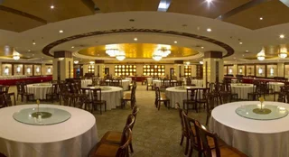 Лянфан: Fuangong Hotel