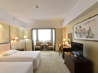 Лянфан: Fuangong Hotel