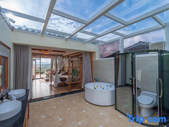 Баошань: Lanyue Li·Linggan Senyang Natural Ore Hot Spring Resort 360° View Beautiful Stay (Heshun Branch)