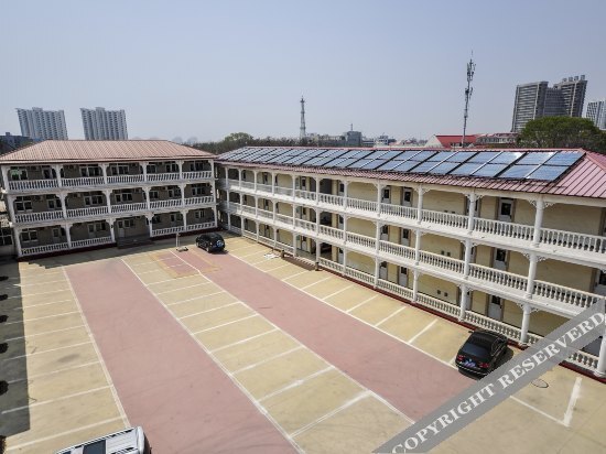 Циньхуандао: Qinshun Seaview Hotel (Nandaihe Xianluo Island Bathing Beach)