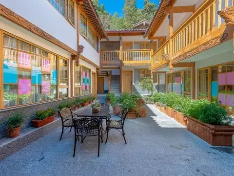 Лицзян: Huazizai Garden Inn