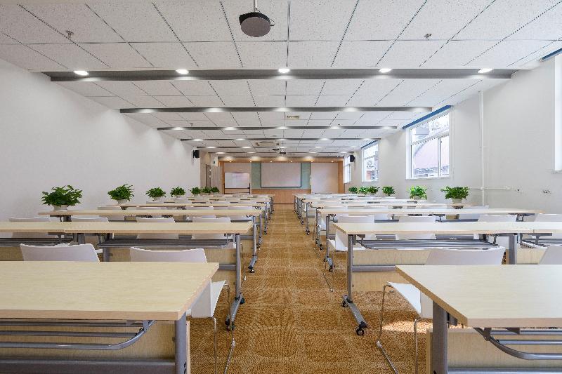 Циньхуандао: Hanting Hotel Qinhuangdao Quante Field