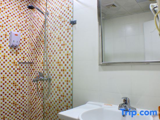 Шаогуань: Homeinn Hotel (Shaoguan Wujiang Bridge Zhongshan Park Riverside)