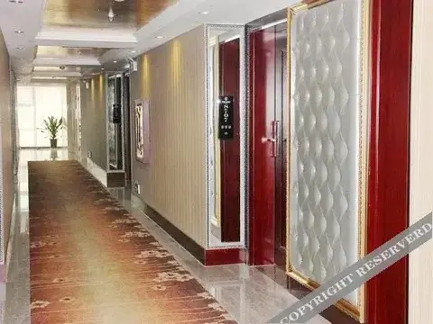 Чанша: Vienna Hotel (Liuyang River Bridge Pedestrian Street)