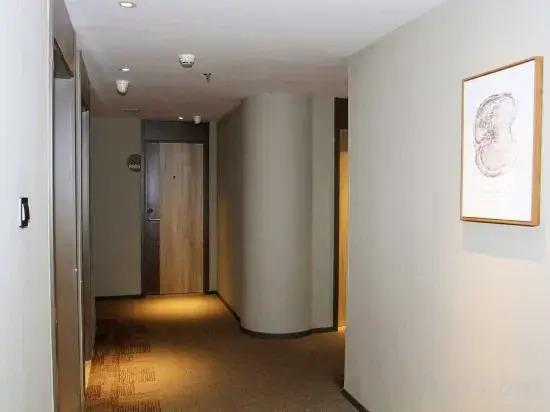 Чжанцзякоу: Home Inns (Zhangjiakou victory of North Street five one square store)