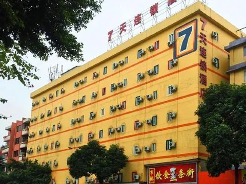 Гуанчжоу: 7 Days Inn (Guangzhou Shiqiao Metro Station Yifa Pedestrian Street)