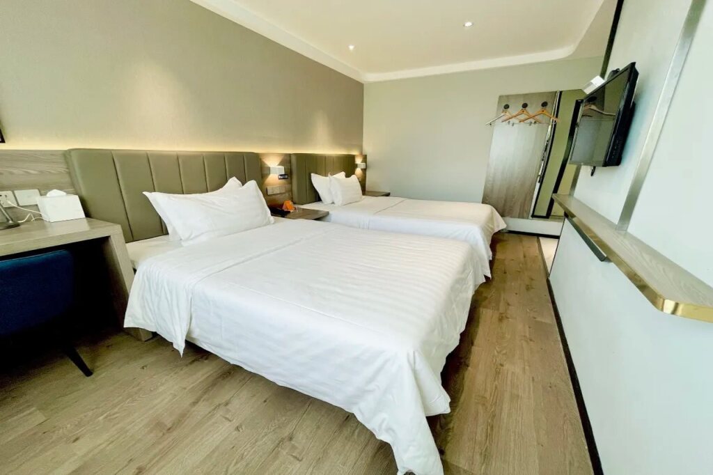 Гуанчжоу: 7 Days Inn (Guangzhou Shiqiao Metro Station Yifa Pedestrian Street)